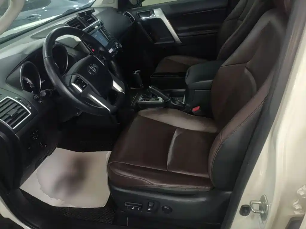 Toyota Prado 2017 — фото 15