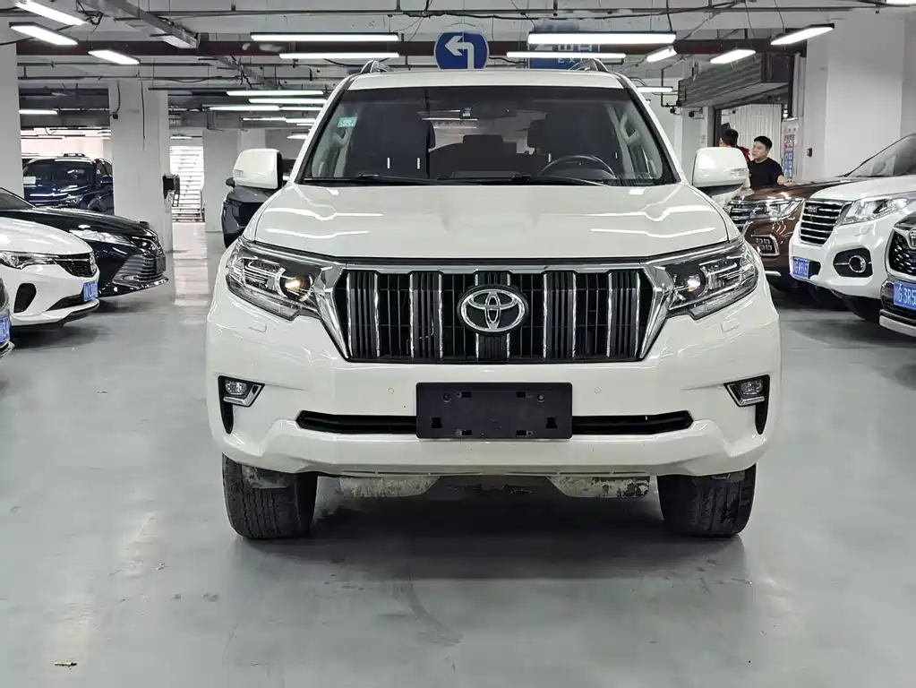 Toyota Prado 2018 — фото 2
