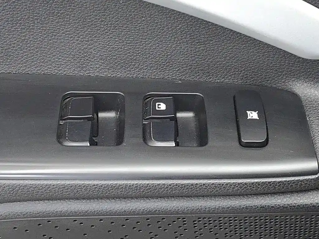 Kia KX1 2019 — фото 9