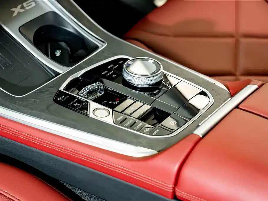 BMW X5 2025 — фото 13
