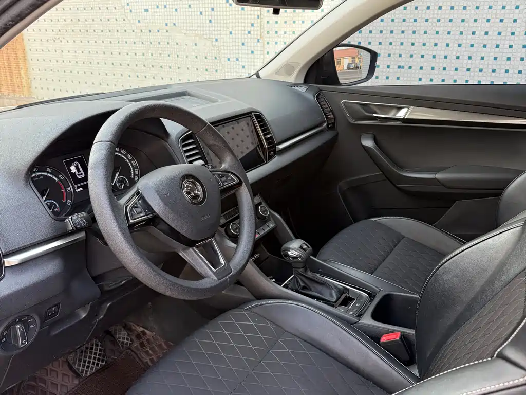 Skoda Karoq 2021 — фото 8