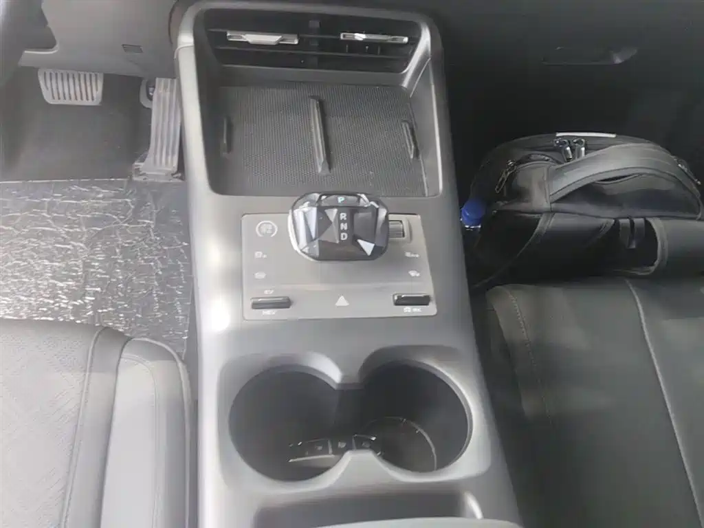BYD Qin PLUS 2025 — фото 10