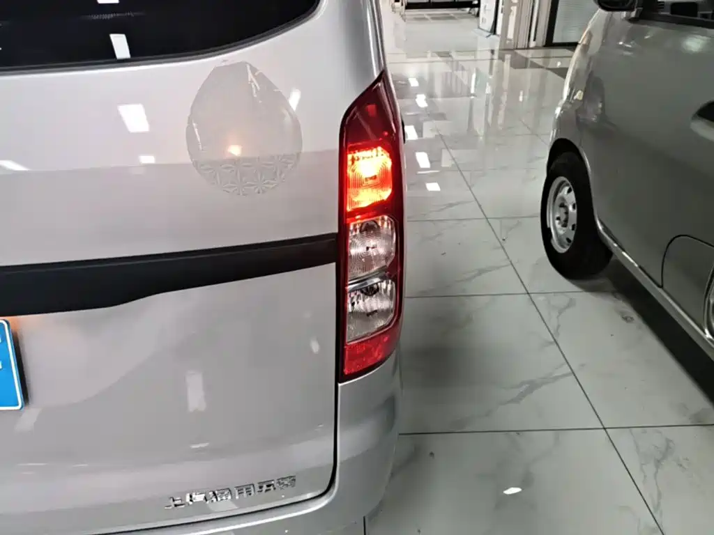 Wuling Hongguang V 2024 — фото 8