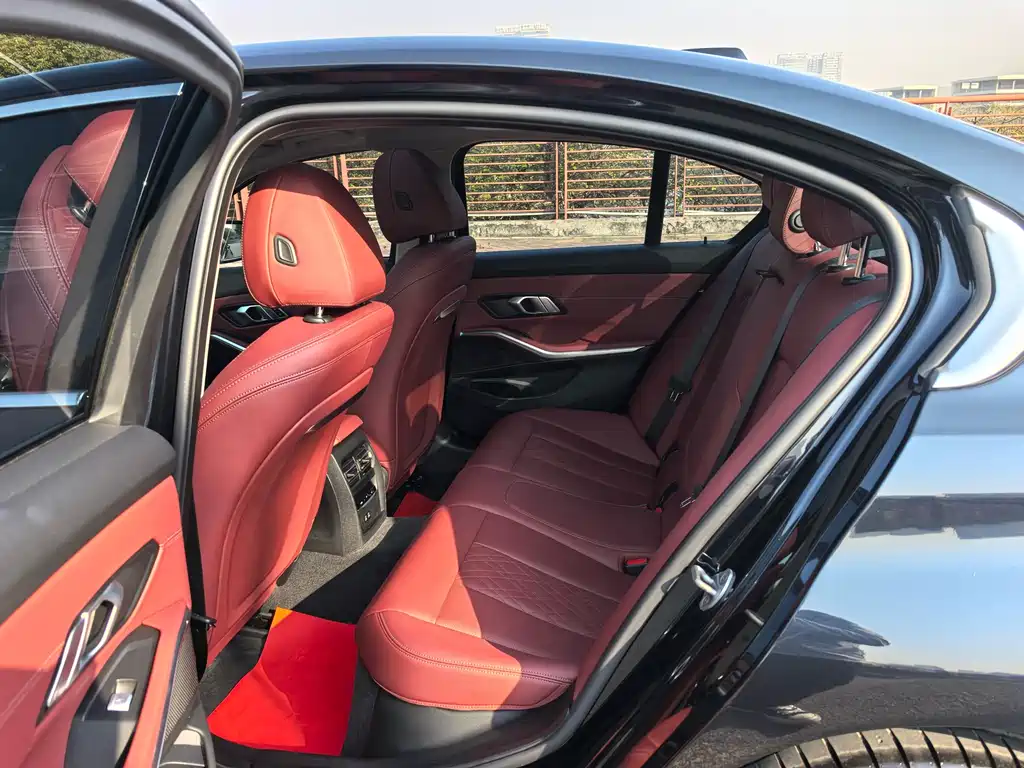 BMW 3 Series 2024