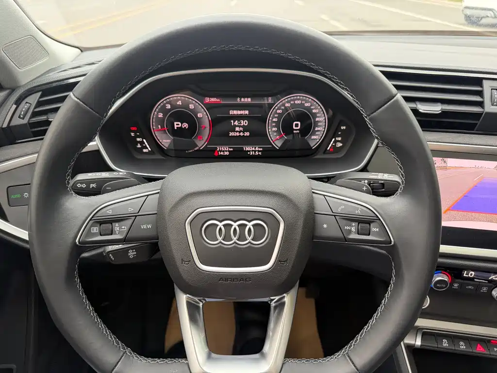 Audi Q3 2023 — фото 12