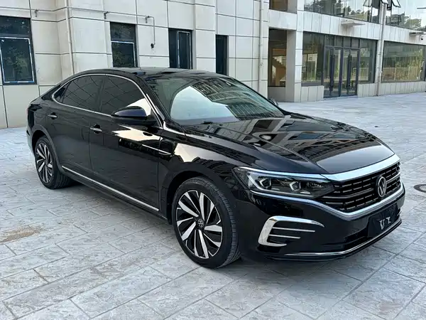 Volkswagen Passat 2023