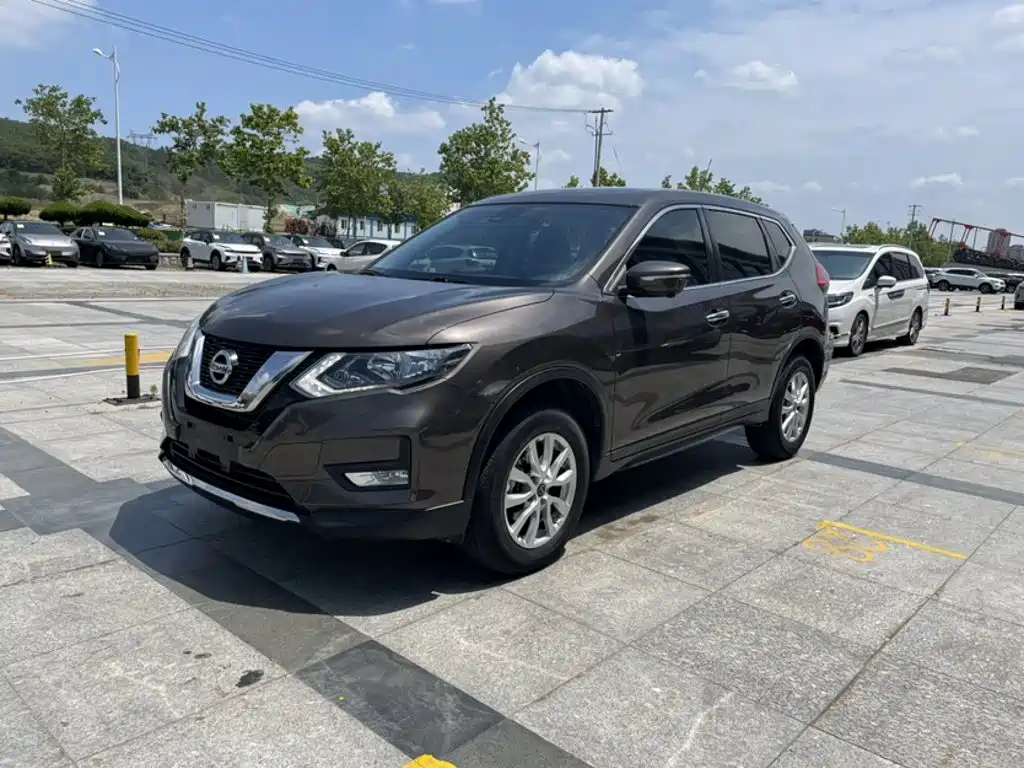 Nissan X-Trail 2018 — фото 2