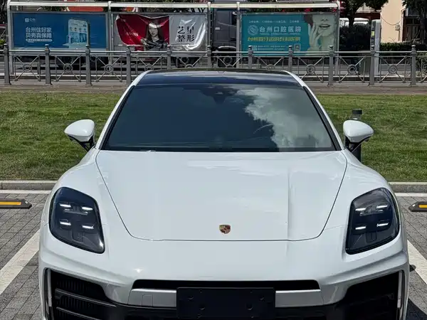 Porsche Panamera 2024