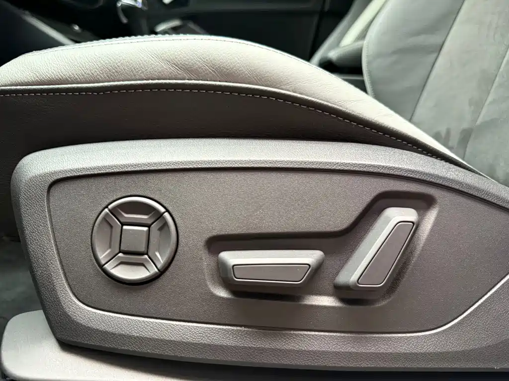 Audi Q3 2022 — фото 18
