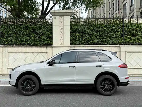 Porsche Cayenne 2015