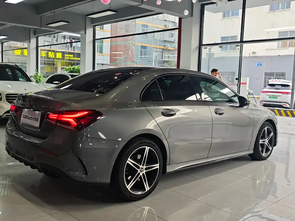 Mercedes-Benz A-Class 2021 — фото 5