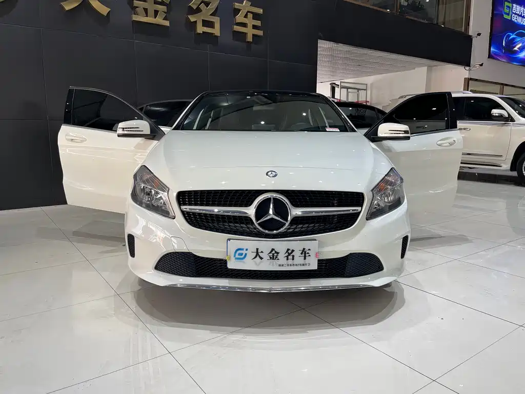 Mercedes-Benz A-Class 2016 — фото 3