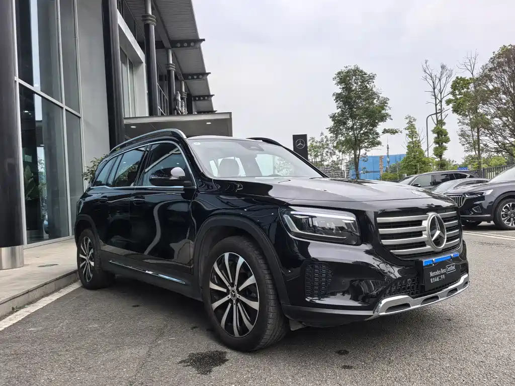 Mercedes-Benz GLB 2025