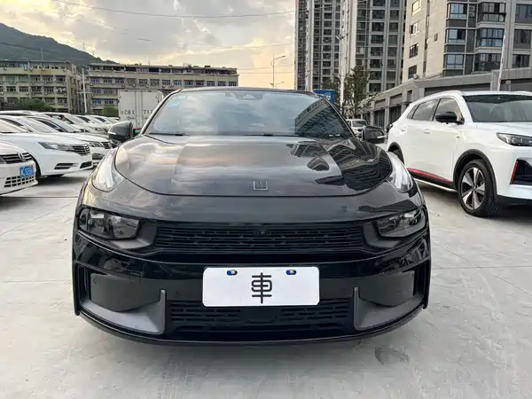 Lynk & Co 03 2020