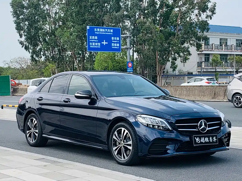 Mercedes-Benz C-Class 2019 — фото 6