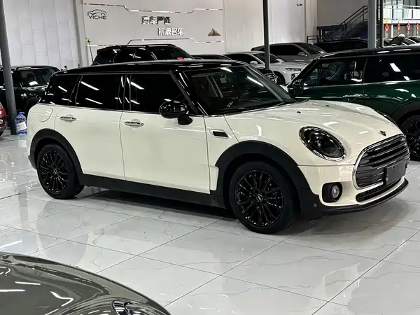 MINI Clubman 2021
