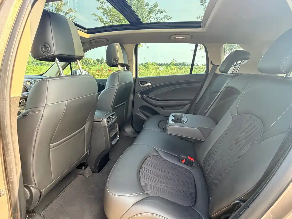 Buick Envision Plus 2017