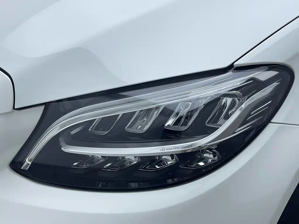 Mercedes-Benz C-Class 2020 — фото 9