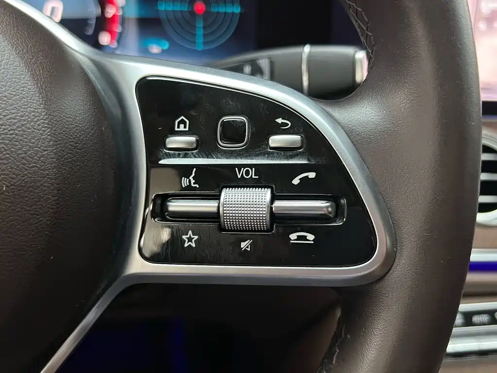 Mercedes-Benz E-Class 2020 — фото 24
