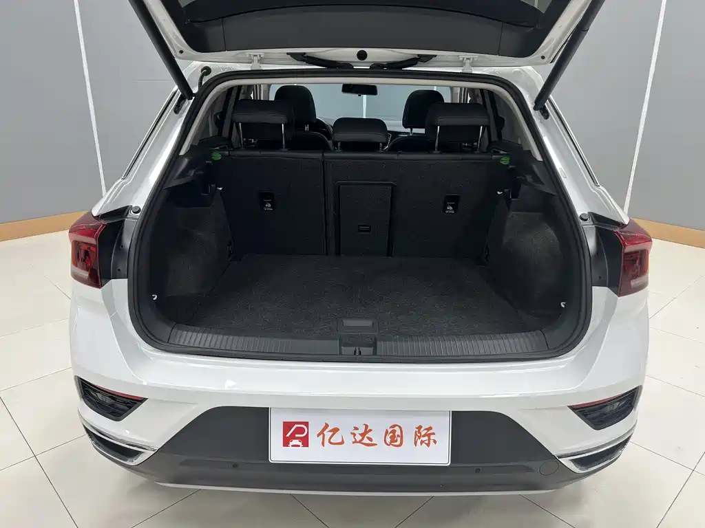 Volkswagen T-Roc 2022 — фото 22