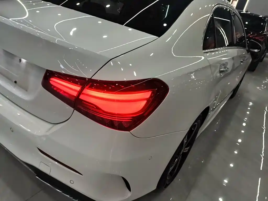 Mercedes-Benz A-Class 2023 — фото 8
