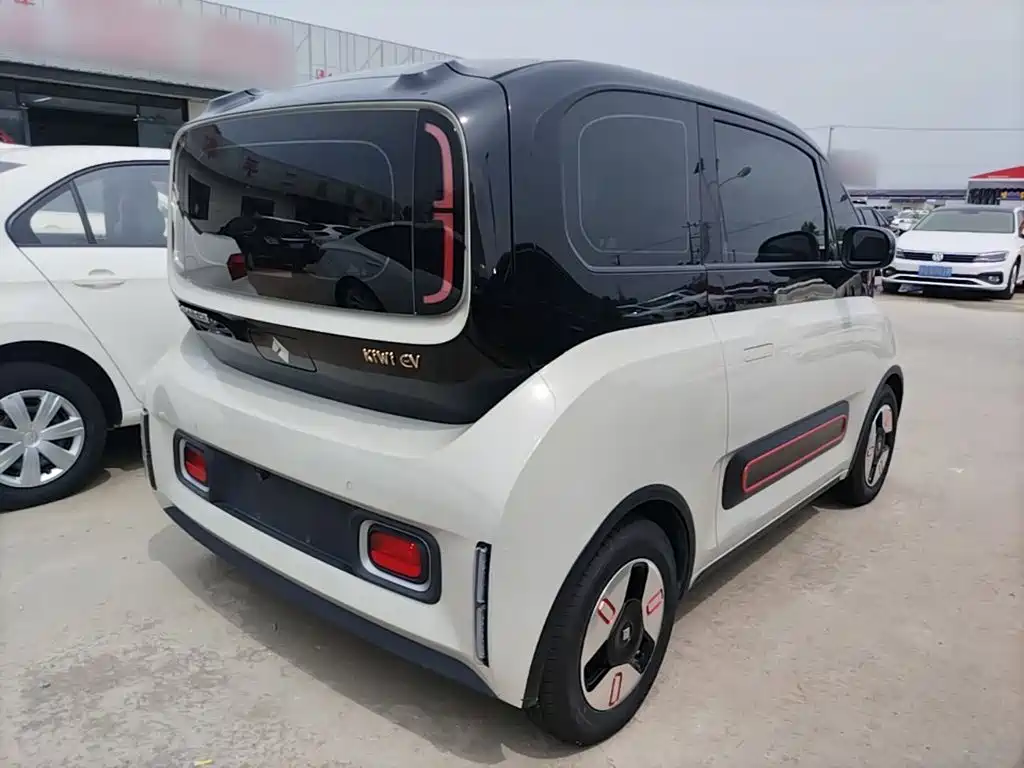 Baojun Kiwi EV 2021