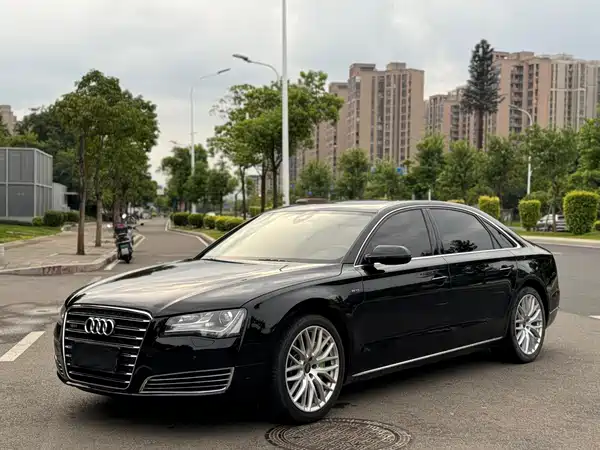 Audi A8 2014