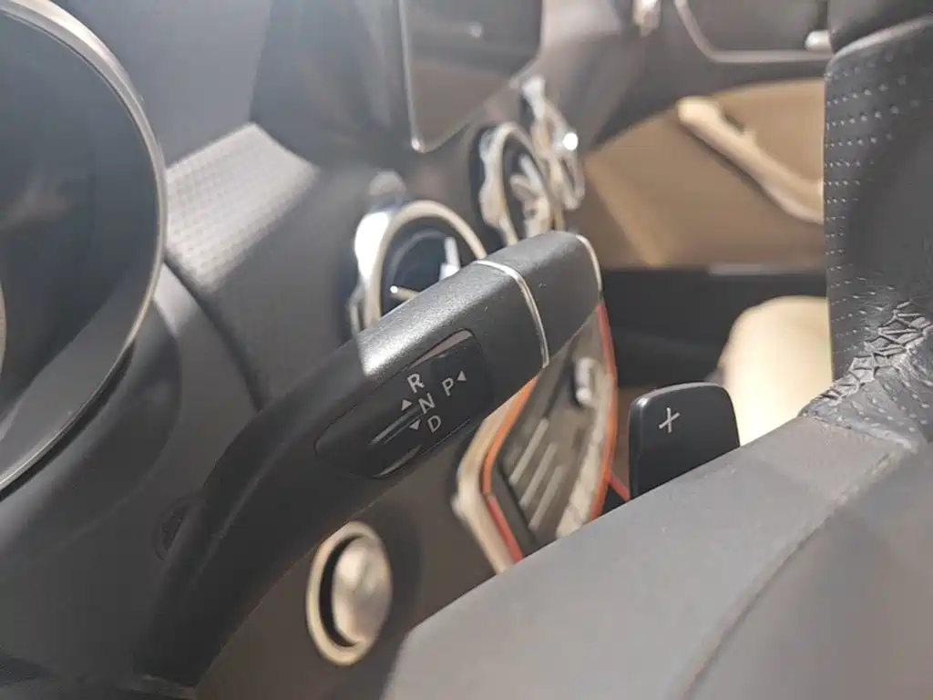Mercedes-Benz GLA 2017 — фото 14