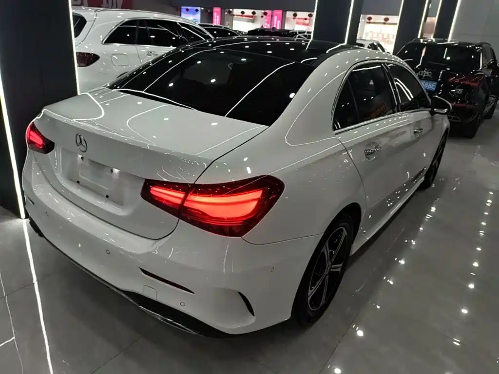 Mercedes-Benz A-Class 2023 — фото 7