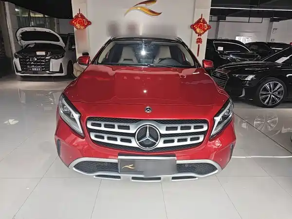 Mercedes-Benz GLA 2017