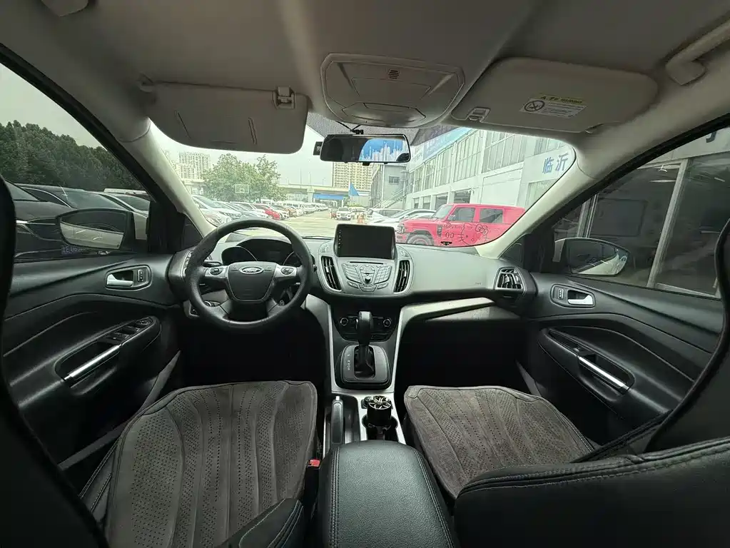 Ford Kuga 2016 — фото 13
