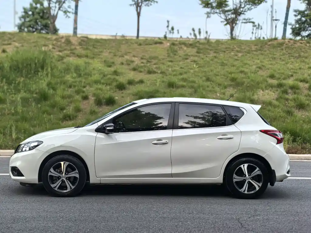 Nissan Tiida 2018