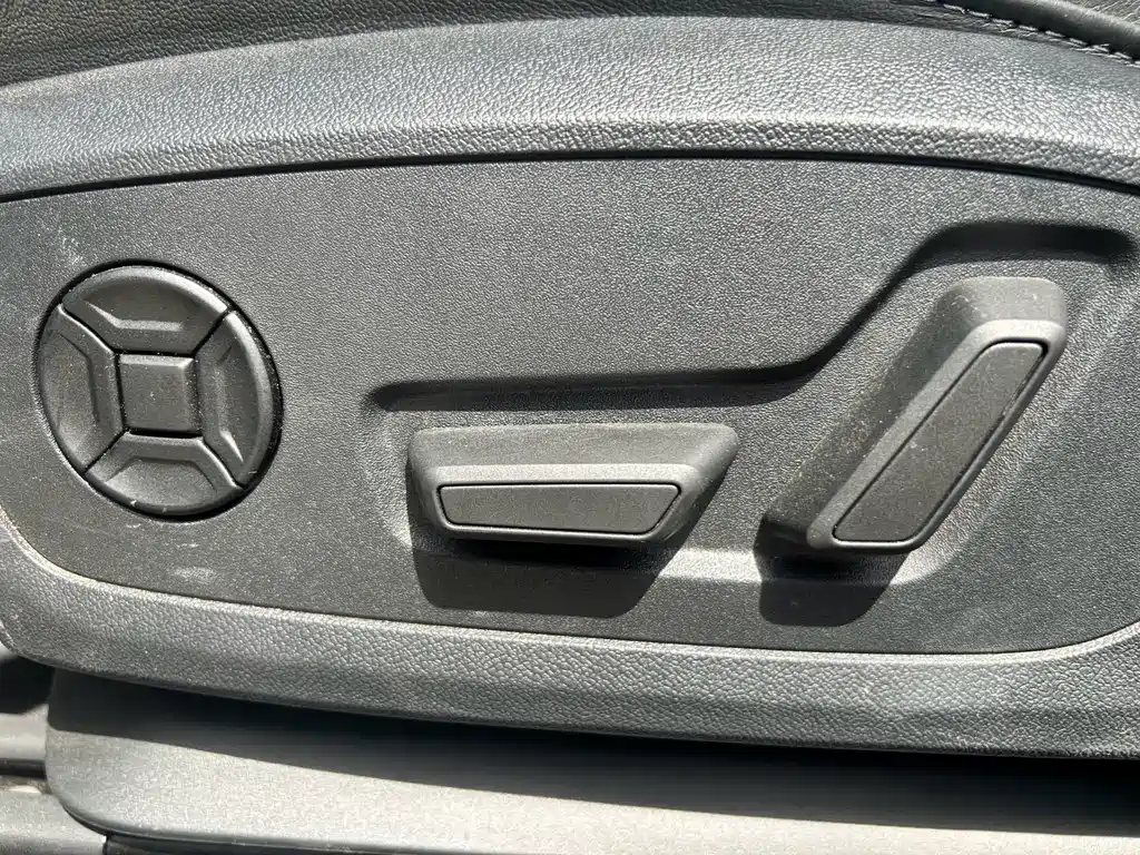 Audi A3 2023 — фото 10