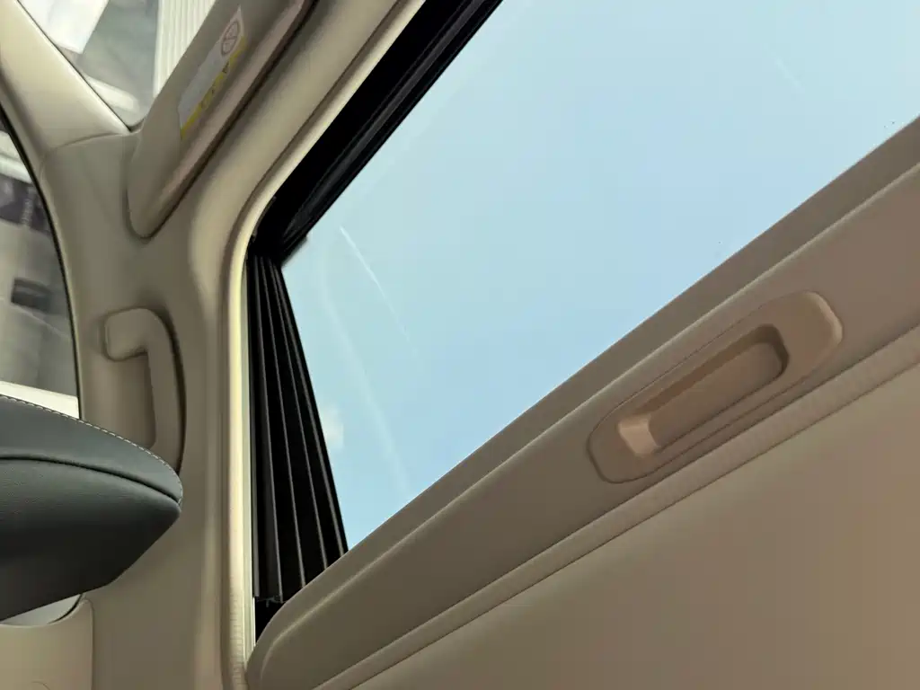 Toyota Camry 2025 — фото 18