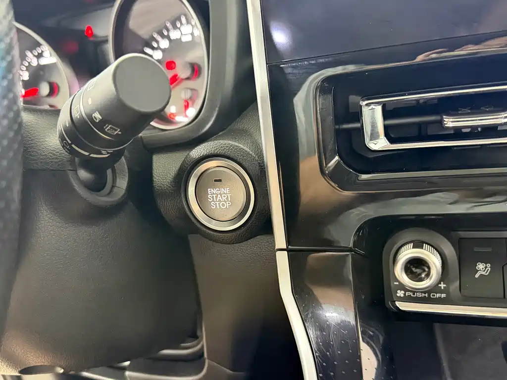Haval M6 2023 — фото 15