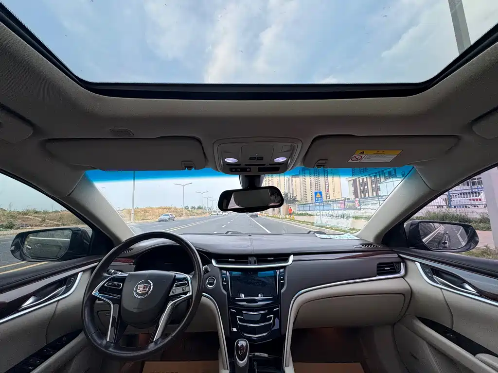 Cadillac XTS 2015 — фото 11