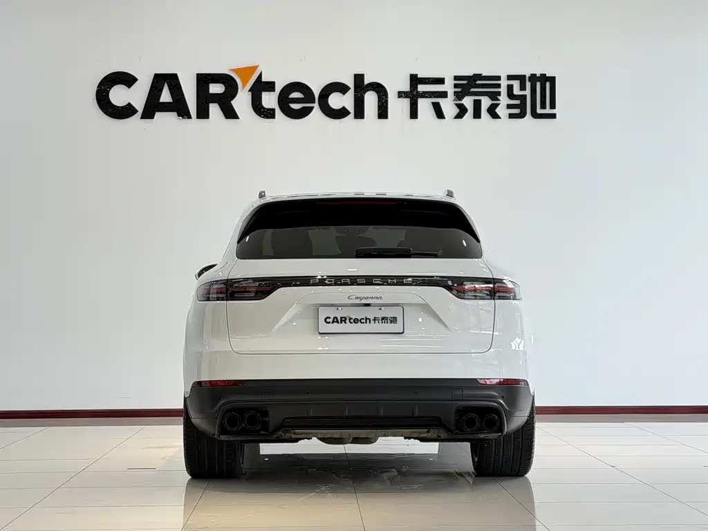 Porsche Cayenne 2019 — фото 19