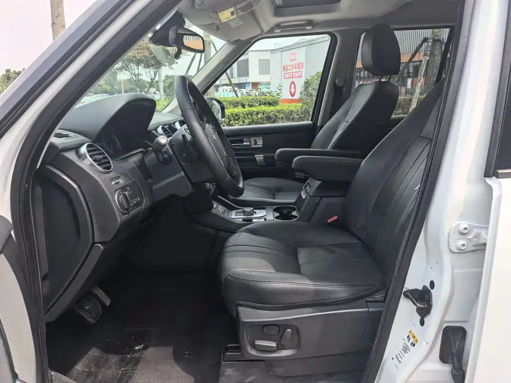 Land Rover Discovery 2014