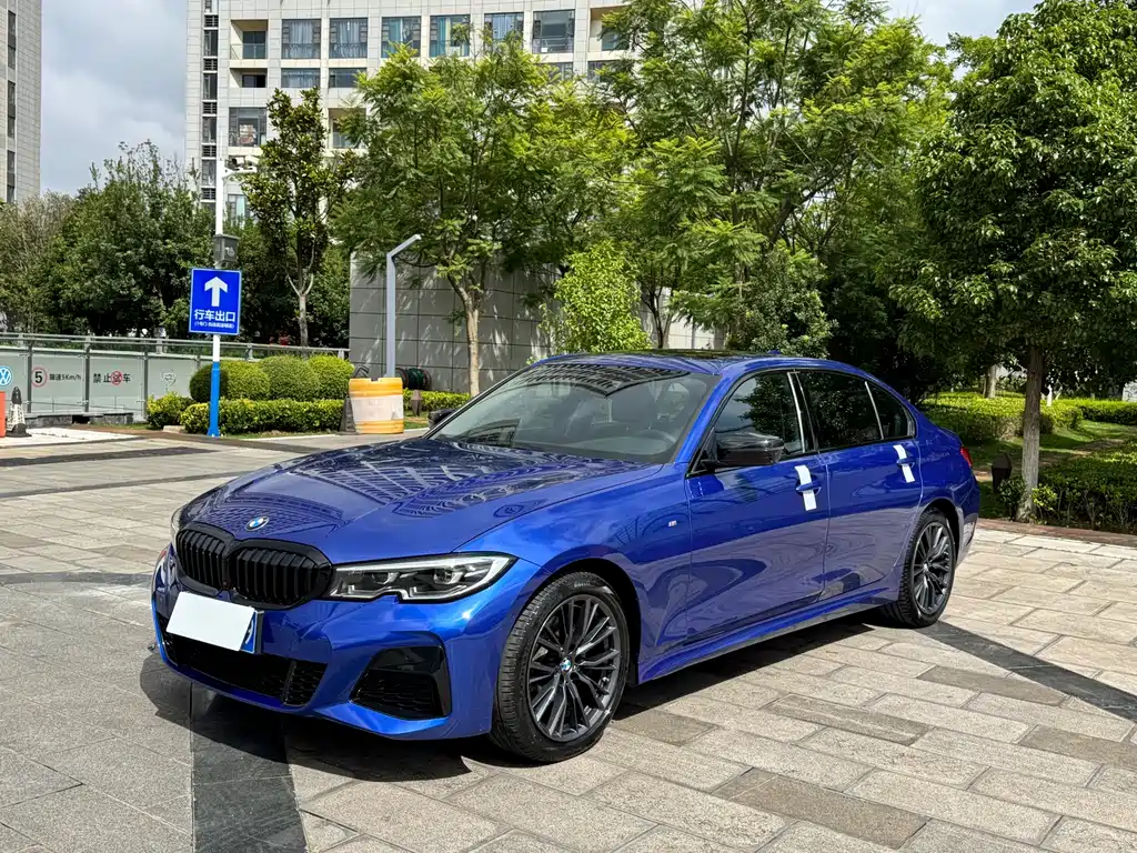 BMW 3 Series 2021