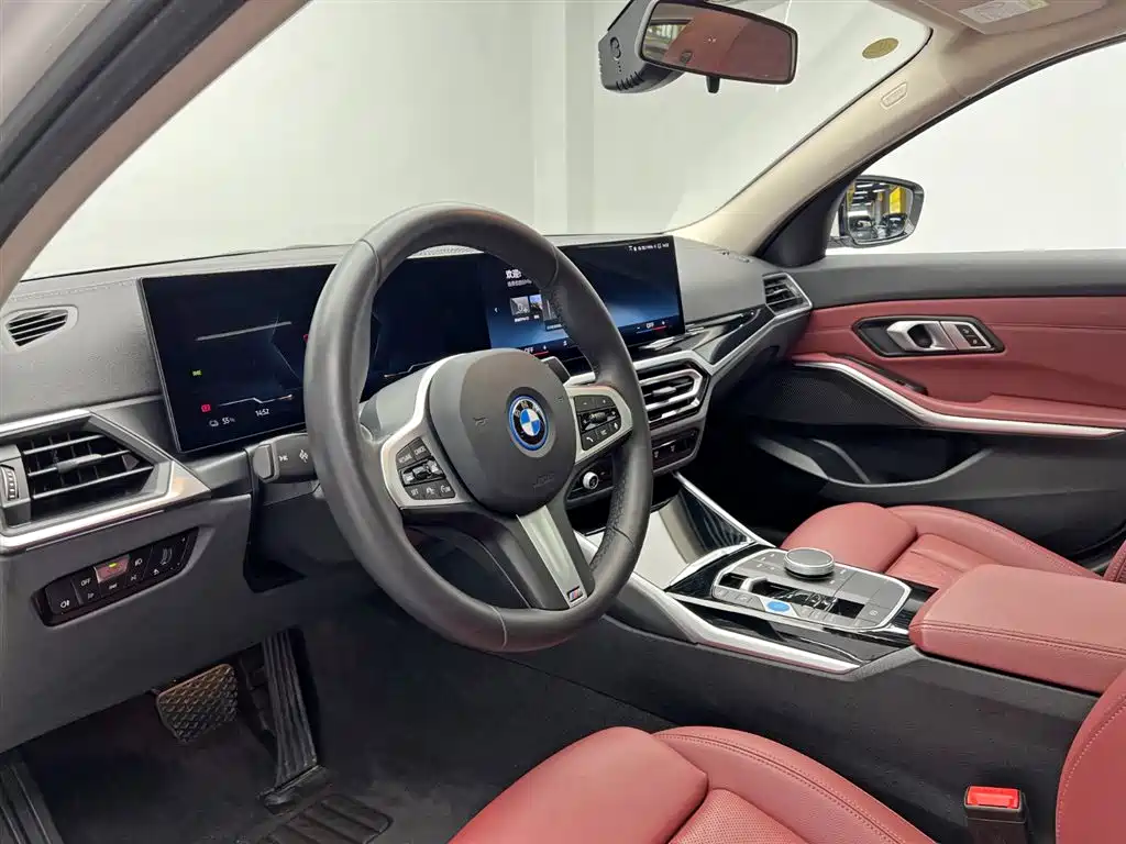 BMW i3 2024 — фото 12
