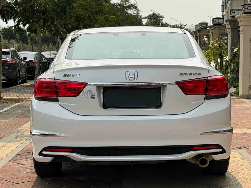 Honda Spirior 2018 — фото 8