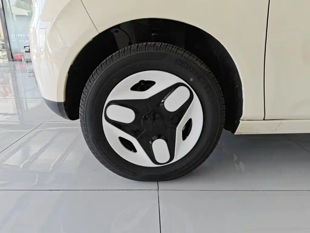 Geely Galaxy Panda 2025 — фото 23