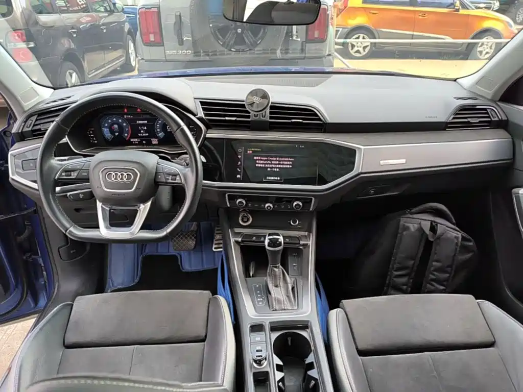 Audi Q3 2021 — фото 10