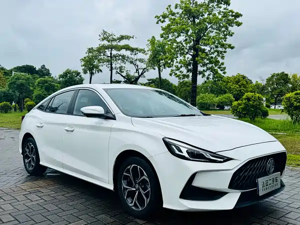 MG MG5 2021