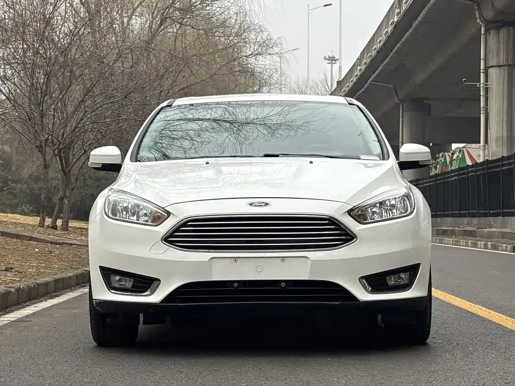 Ford Focus 2016 — фото 2