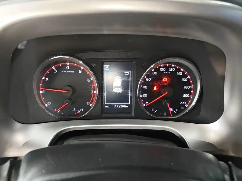 Toyota RAV4 2019 — фото 12
