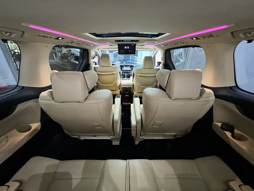Toyota Alphard 2019 — фото 12