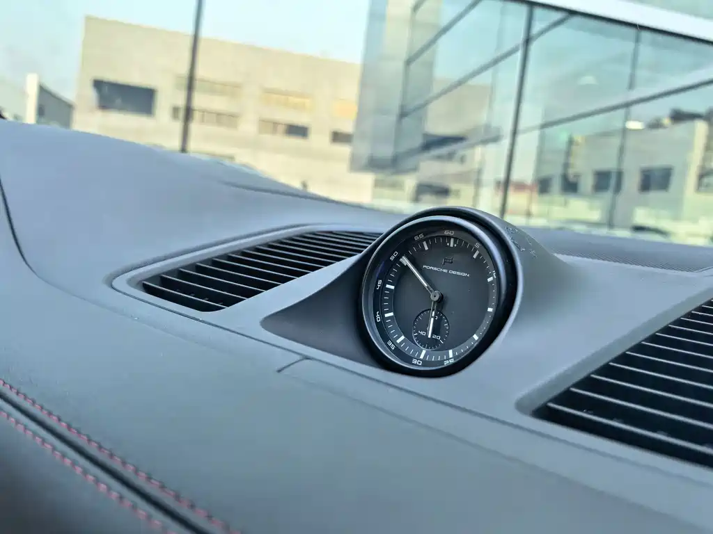 Porsche Cayenne 2023 — фото 10