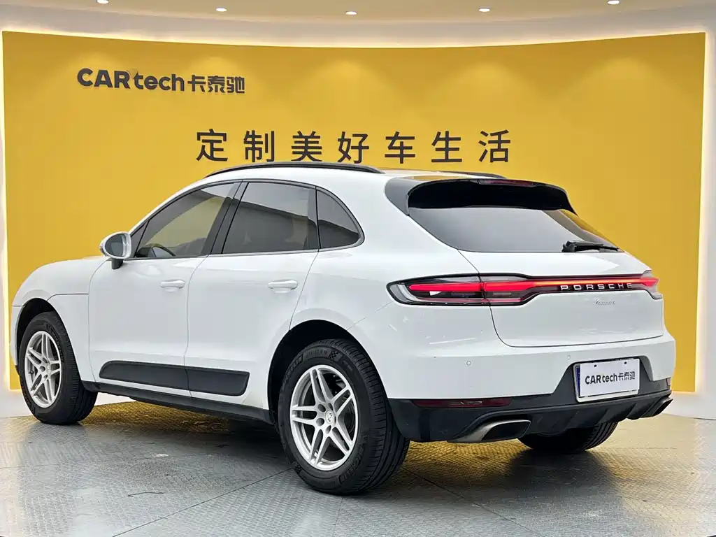 Porsche Macan 2021 — фото 27