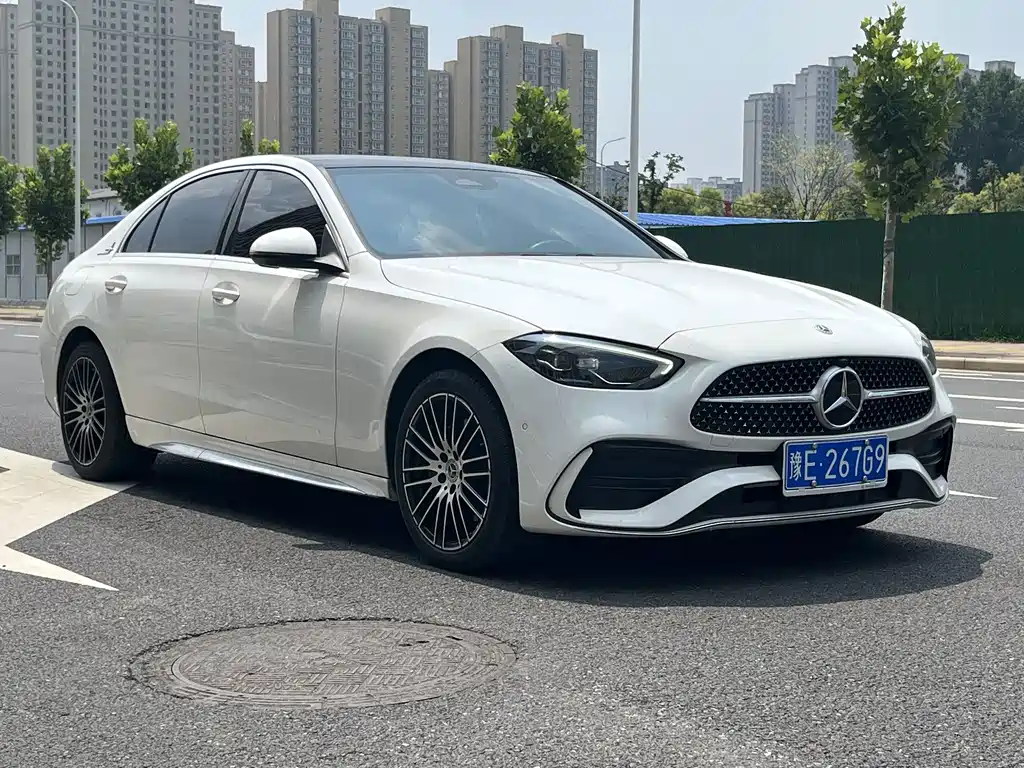 Mercedes-Benz C-Class 2023 — фото 2